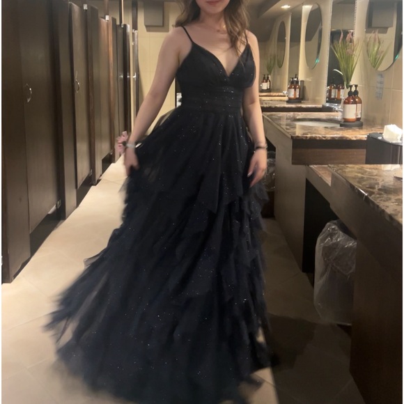 Windsor Black Layered Prom Dress - Picture 2 of 6